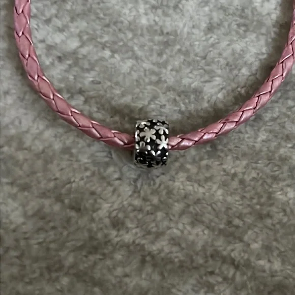 Pandora authentic silver floral clip charm - Picture 1 of 1